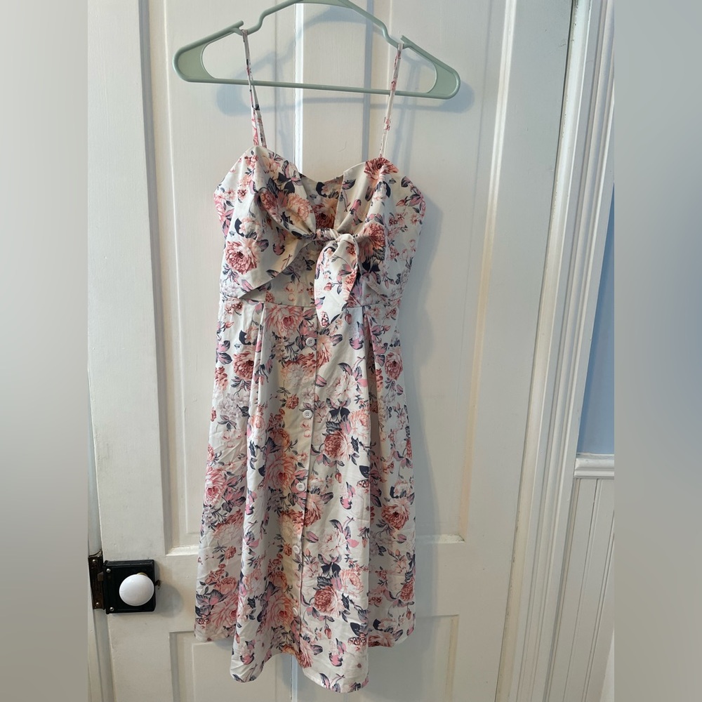 Floral print maternity dress